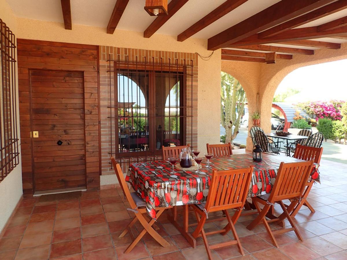 Villa Buganvilla Elche Eksteriør bilde